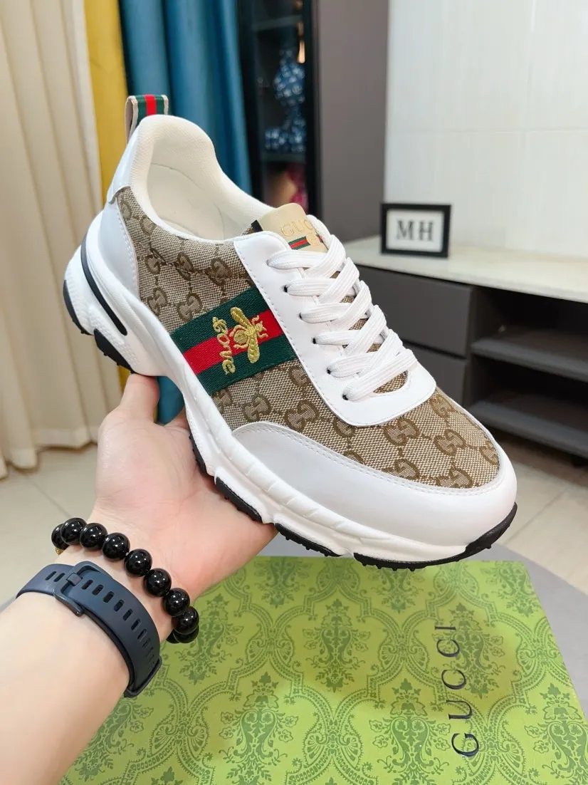 Men's shoes 💰458🌹🌹[GUCCI] Gucci's new lace-up casual men's shoes are on the market first, and the materials and workmanship are superior to all versions on the market. The highest quality shipped first-layer cowhide with imported original perforated materials➕Genuine leather lining, privately molded soft outsole, high foot comfort, imported special materials highlight the brand's unique charm, high-end customization 38-44